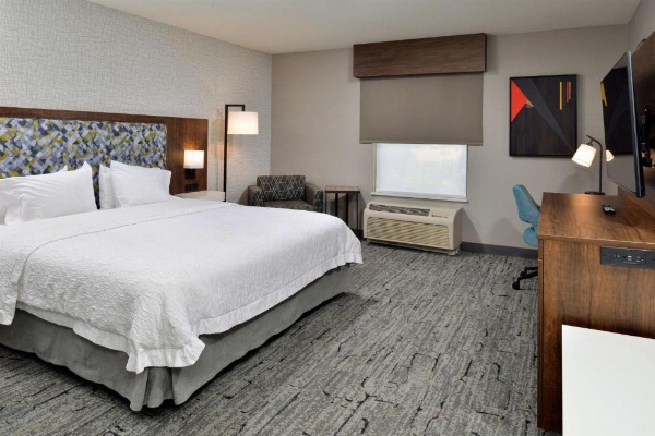 Hampton Inn By Hilton And Suites Las Vegas Airport image 22